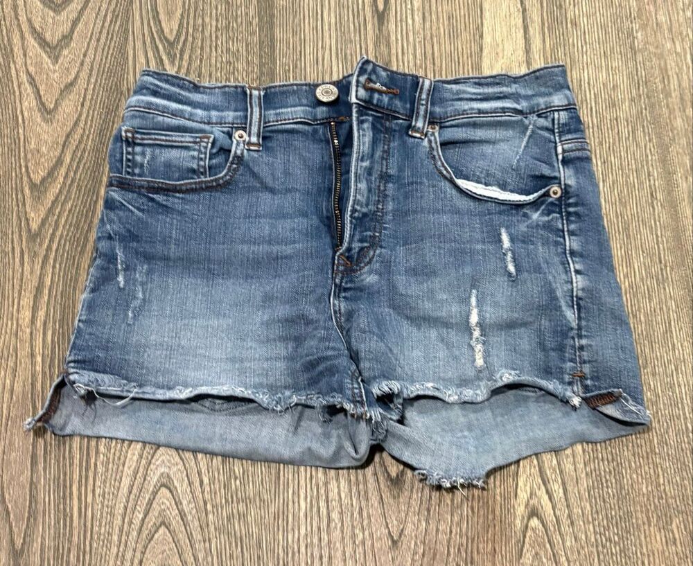 Express Jeans Women's Distressed Denim Cut-Off Shorts Blue Medium Wash Size 4